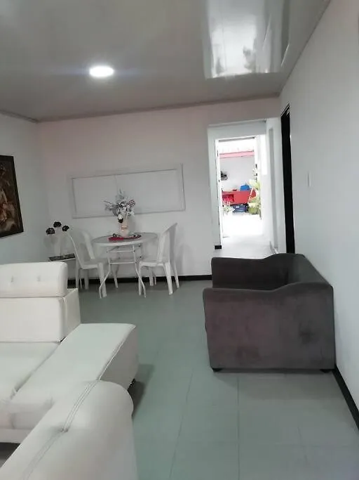Apartamento Aura Cali 0*,